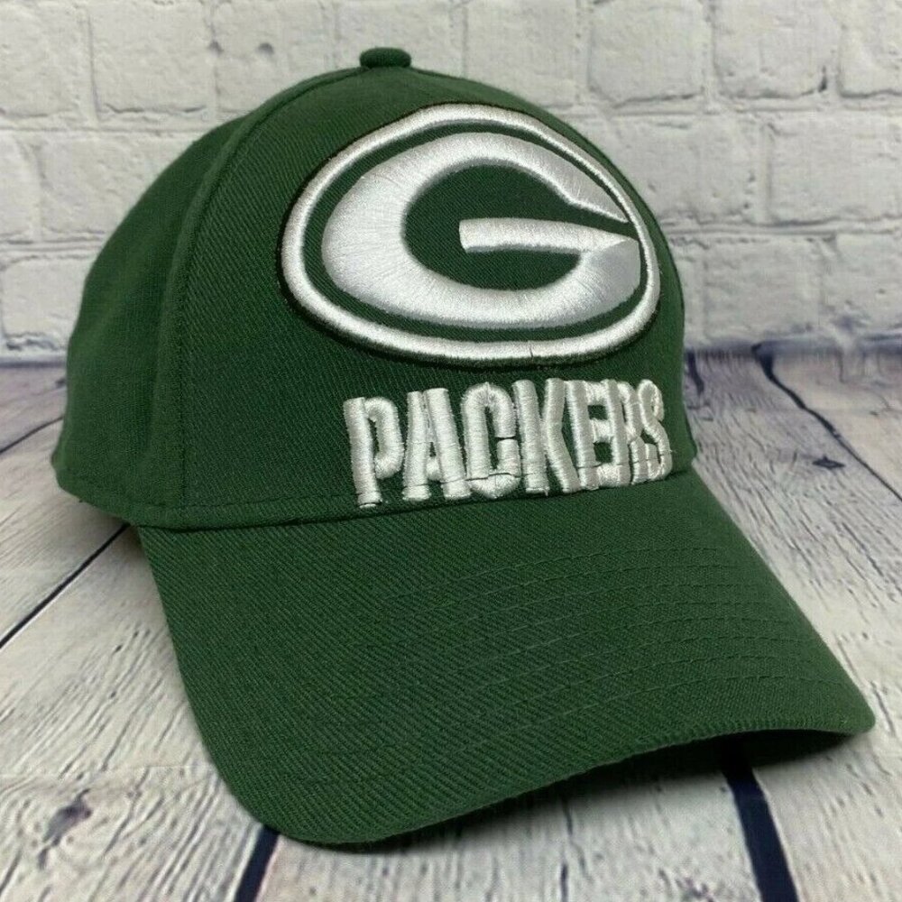 Green Bay Packers New Era Hat Cap Stretch Fit M-L 39Thirty Embroidered NFL